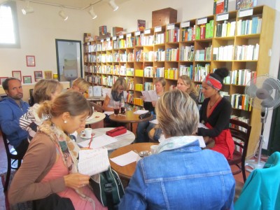 Cours de langues au book in bar 2013